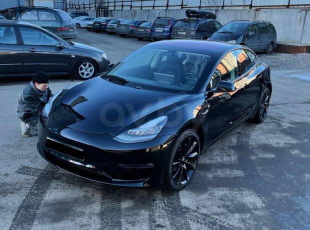 Tesla Model 3 I