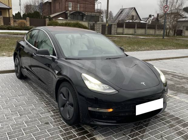 Tesla Model 3 I