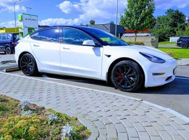 Tesla Model 3 I  Рестайлинг, 2020, пробег 93000 км