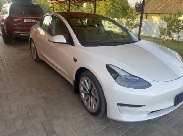 Tesla Model 3 I  Рестайлинг, 2021, пробег 18000 км