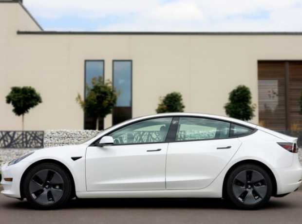 Tesla Model 3 I  Рестайлинг, 2021, пробег 19000 км