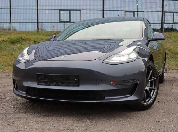Tesla Model 3 I Рестайлинг, 2021, пробег 36700 км Tesla Model 3 I Рестайлинг, 2021, пробег 36700 км