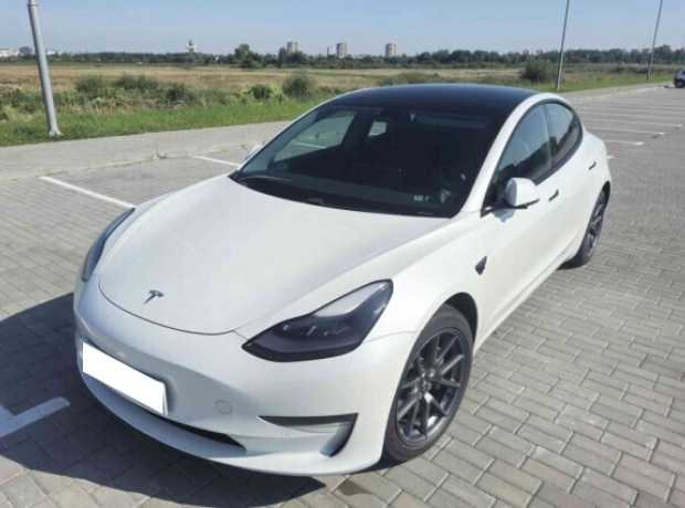 Tesla Model 3 I  Рестайлинг, 2021, пробег 65000 км