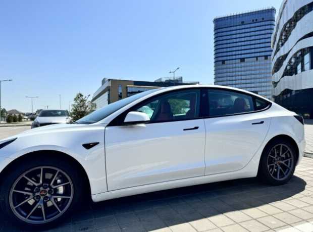 Tesla Model 3 I  Рестайлинг, 2021, пробег 68000 км