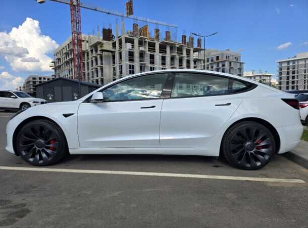 Tesla Model 3 I  Рестайлинг, 2022, пробег 45000 км