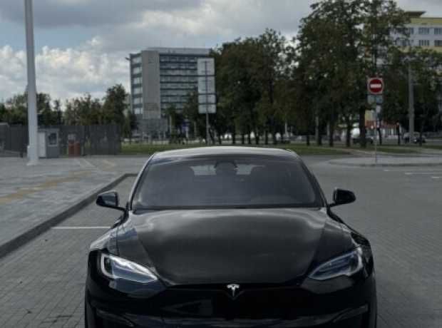 Tesla Model S I  2-й рестайлинг, 2021, пробег 49000 км