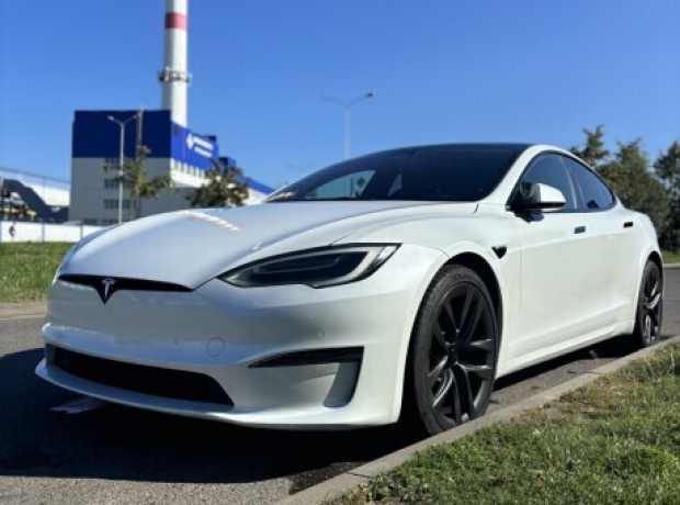 Tesla Model S I  2-й рестайлинг, 2021, пробег 57000 км