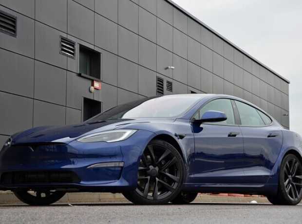 Tesla Model S I  2-й рестайлинг, 2022, пробег 24000 км