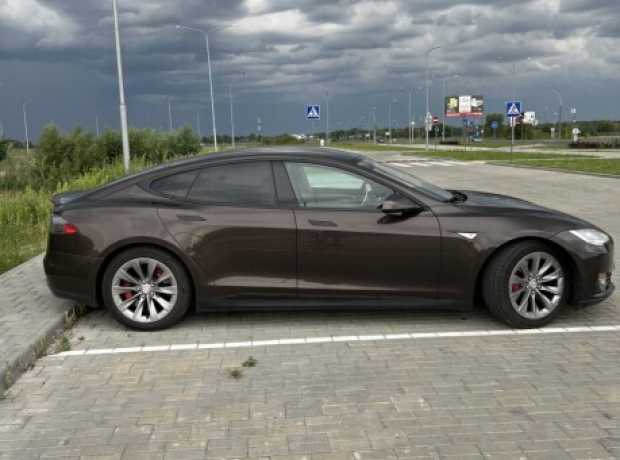 Tesla Model S I, 2013, пробег 134000 км