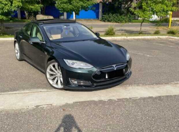 Tesla Model S I, 2013, пробег 217000 км