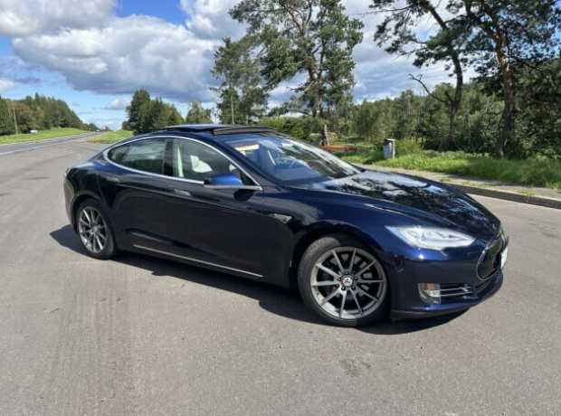Tesla Model S I, 2013, пробег 99000 км