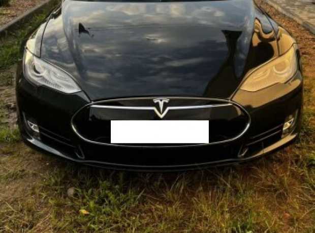 Tesla Model S I, 2014, пробег 130000 км