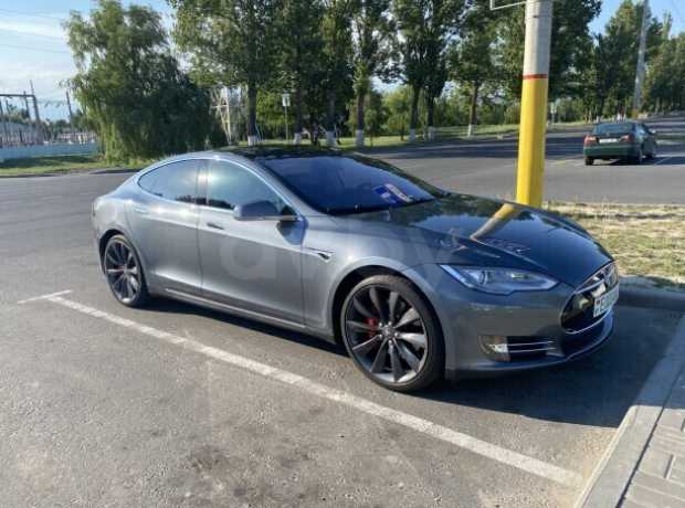 Tesla Model S I, 2014, пробег 135000 км