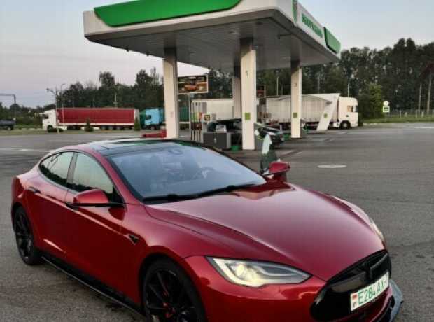 Tesla Model S I, 2014, пробег 200000 км