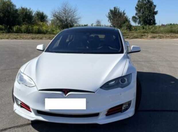 Tesla Model S I, 2015, пробег 119000 км