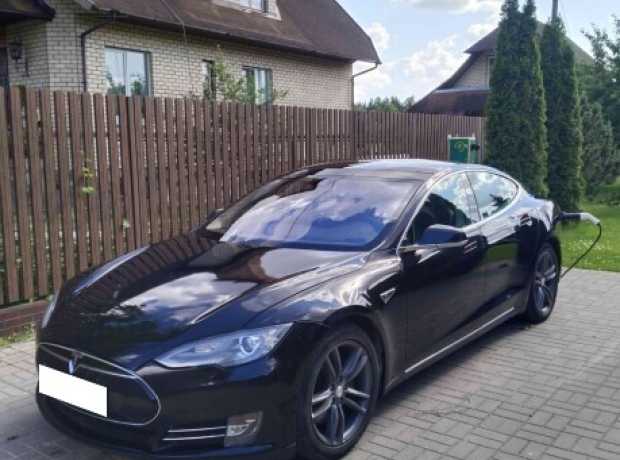 Tesla Model S I, 2015, пробег 169000 км