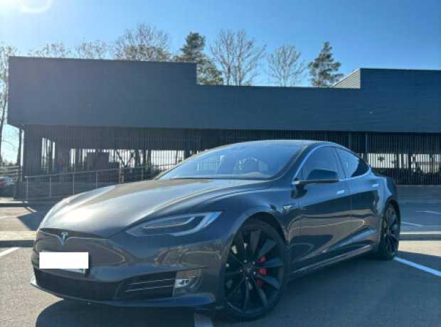 Tesla Model S I, 2015, пробег 209000 км
