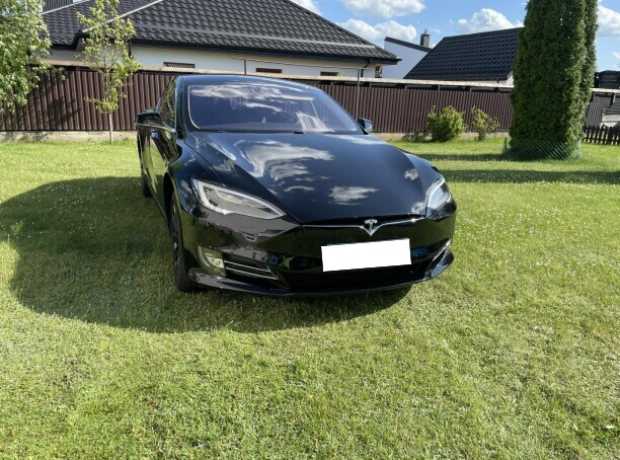 Tesla Model S I, 2015, пробег 210000 км