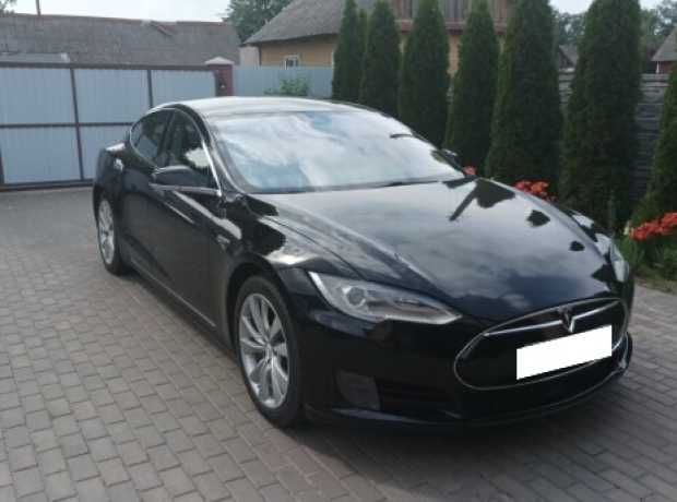 Tesla Model S I, 2015, пробег 224000 км