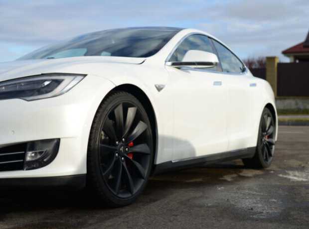 Tesla Model S I, 2015, пробег 55000 км