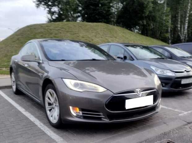 Tesla Model S I, 2016, пробег 205000 км
