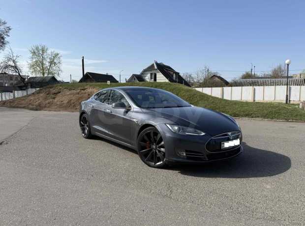 Tesla Model S I