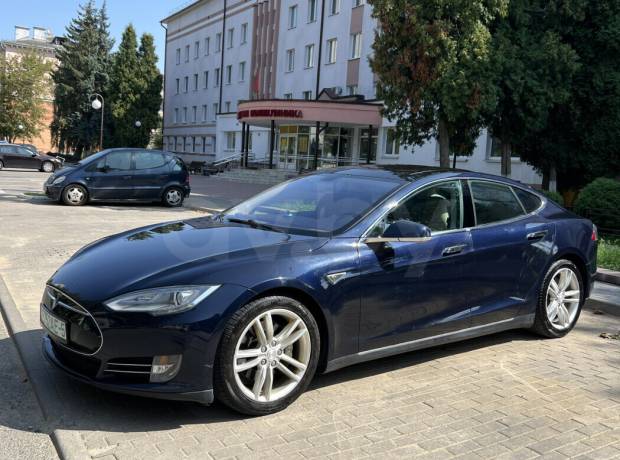 Tesla Model S I