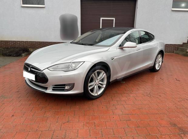 Tesla Model S I