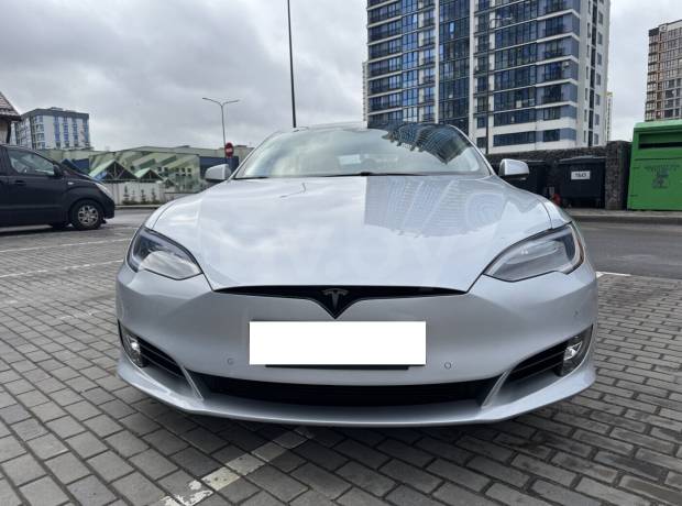 Tesla Model S I