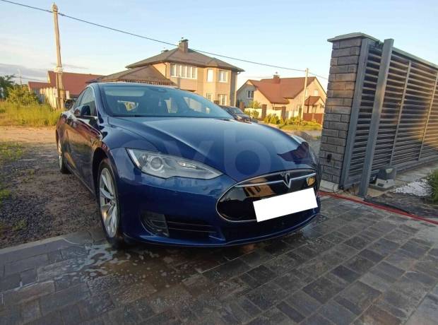 Tesla Model S I