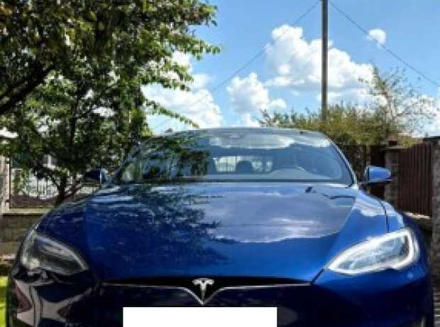 Tesla Model S I  Рестайлинг, 2016, пробег 110000 км