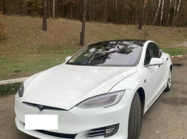 Tesla Model S I  Рестайлинг, 2016, пробег 192000 км