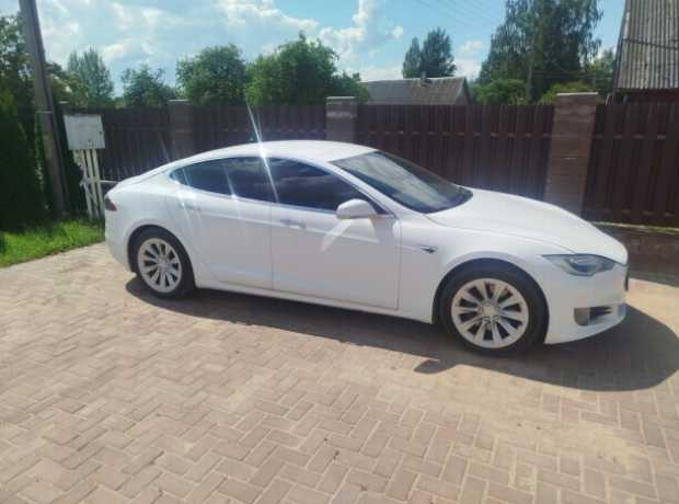Tesla Model S I  Рестайлинг, 2016, пробег 197000 км