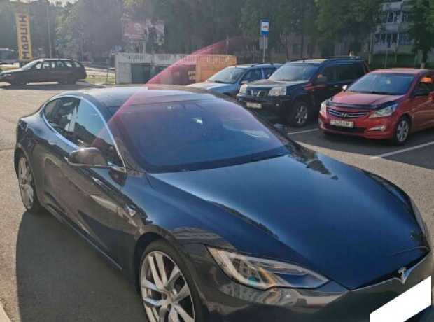 Tesla Model S I Рестайлинг, 2016, пробег 273000 км Tesla Model S I Рестайлинг, 2016, пробег 273000 км