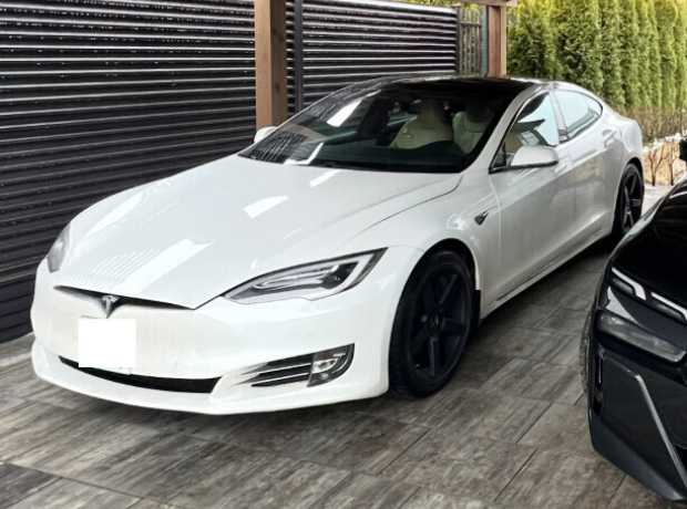 Tesla Model S I  Рестайлинг, 2016, пробег 88000 км