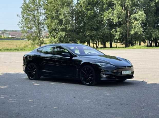 Tesla Model S I  Рестайлинг, 2017, пробег 115000 км