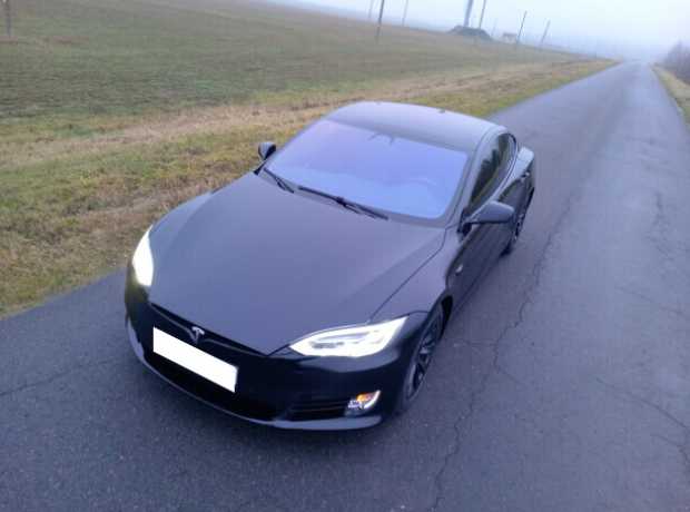 Tesla Model S I  Рестайлинг, 2017, пробег 93000 км