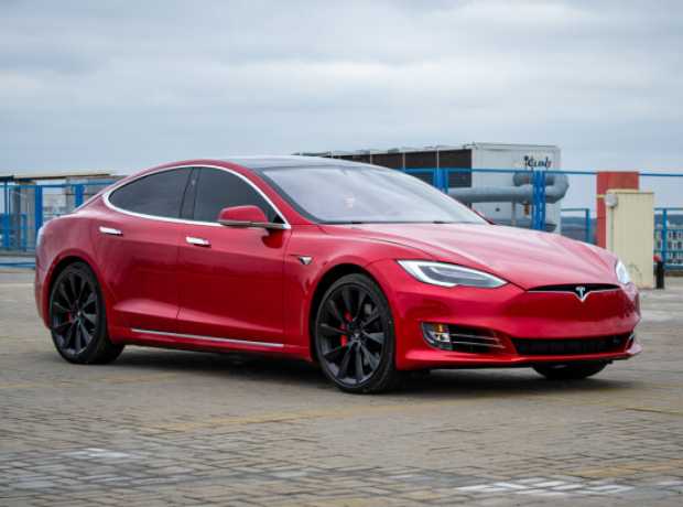 Tesla Model S I  Рестайлинг, 2018, пробег 160000 км