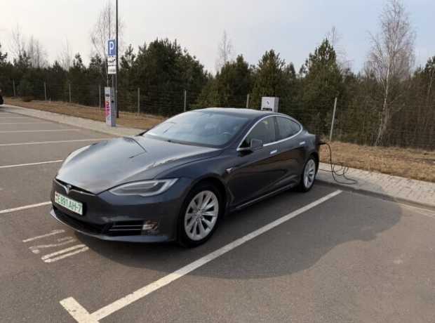 Tesla Model S I  Рестайлинг, 2019, пробег 123000 км