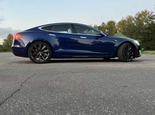 Tesla Model S I  Рестайлинг, 2019, пробег 73000 км