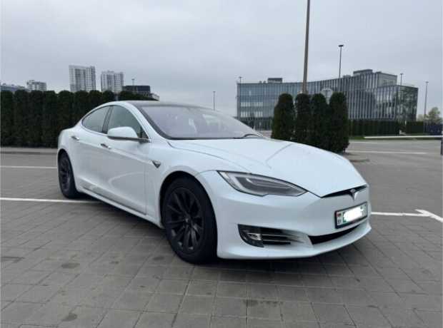 Tesla Model S I  Рестайлинг, 2020, пробег 105000 км