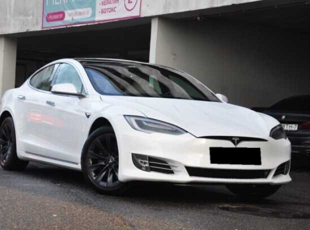 Tesla Model S I  Рестайлинг, 2020, пробег 145000 км