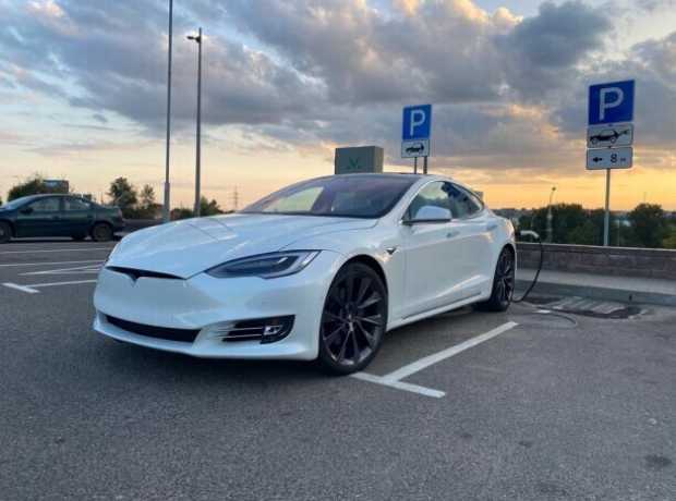 Tesla Model S I  Рестайлинг, 2020, пробег 21000 км