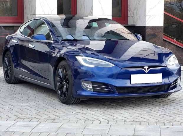 Tesla Model S I Рестайлинг