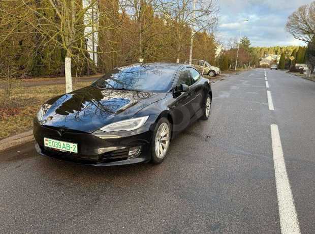 Tesla Model S I Рестайлинг