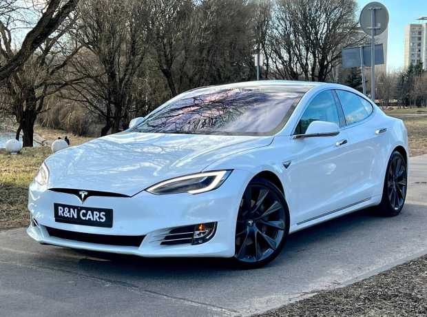Tesla Model S I Рестайлинг