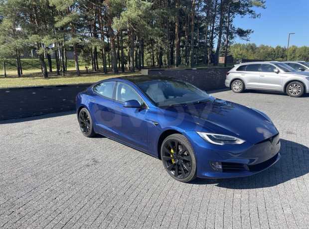 Tesla Model S I Рестайлинг