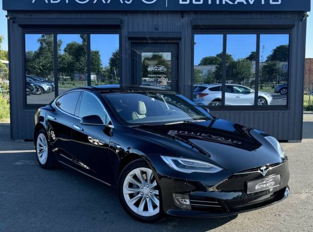 Tesla Model S I Рестайлинг