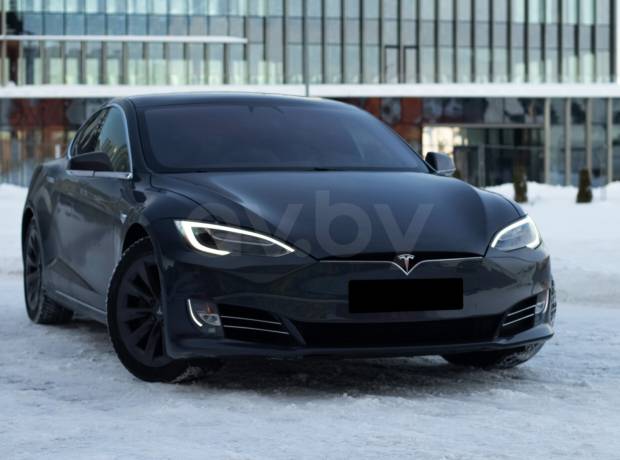 Tesla Model S I Рестайлинг