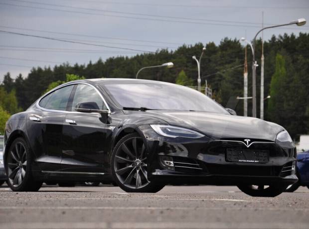 Tesla Model S I Рестайлинг